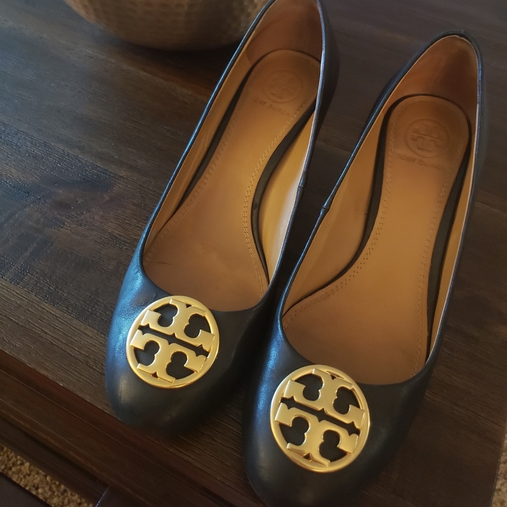 Tory Burch- Size 7 Black Wedges